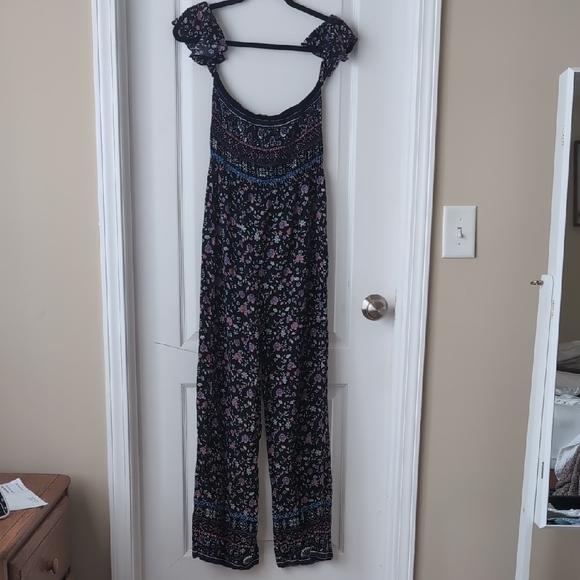 Flying Tomato Black Floral-Print Jumpsuit - Picture 3 of 3